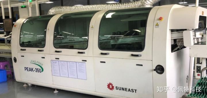 工厂电子产品工艺文件smt工厂中贴片焊接后洗板的重要性